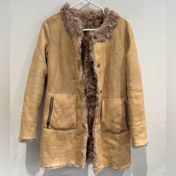 DROMe Reversible Leather & Fur Coat - Picture 2 of 11